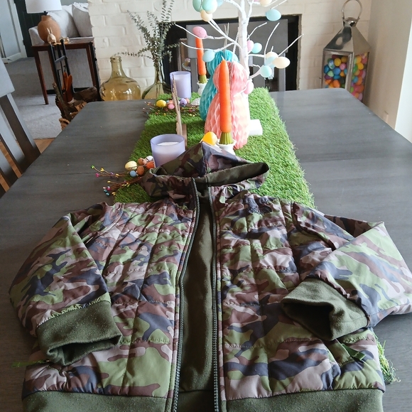 North Face Boys Reversable Coat Size 10/12 Excellent Condition - Picture 1 of 5
